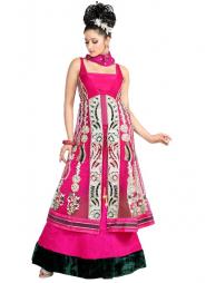 Ярко розовый индийский национальный костюм чания (чанья) чоли из шёлка