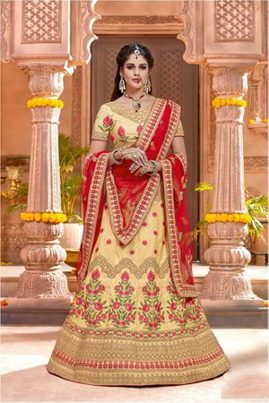 Кремовый индийский женский свадебный костюм лехенга (ленга) чоли, украшенный вышивкой с люрексом и стразами