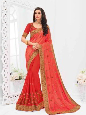 Красное шифоновое и шёлковое индийское сари, украшенное вышивкой