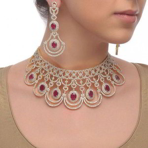Серебристые и розовые индийское украшение на шею со стразами, бисером