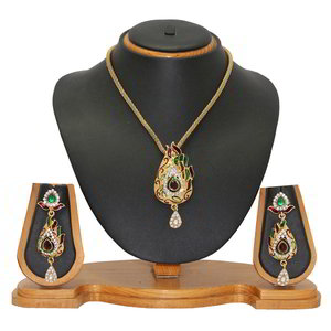 Зелёный индийский кулон на шею со стразами, искусственными камнями