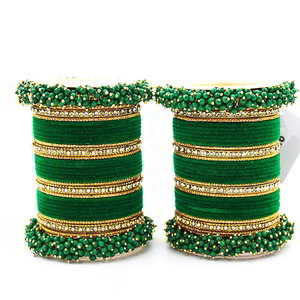 Зелёный и золотой латунный индийский браслет со стразами
