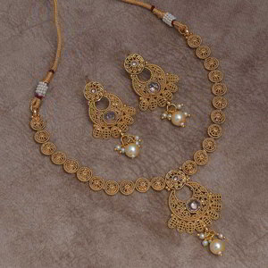 Молочное и золотое индийское украшение на шею из латуни с бисером, перламутровыми бусинками
