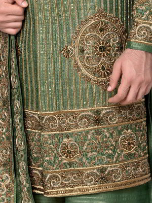 Тёмно-зелёный шёлковый индийский свадебный мужской костюм с бисером, пайетками