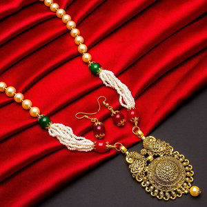 Золотое индийское украшение на шею с искусственными камнями, перламутровыми бусинками
