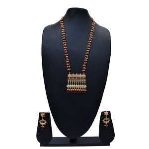 Бордовый, золотой и красный индийский кулон на шею со стразами, искусственными камнями, бисером, перламутровыми бусинками