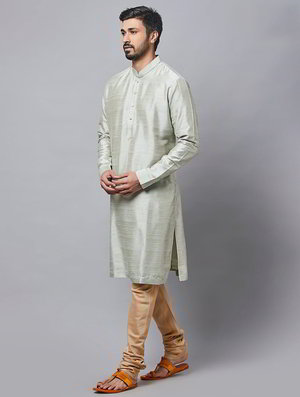 Зелёный шёлковый индийский национальный мужской костюм