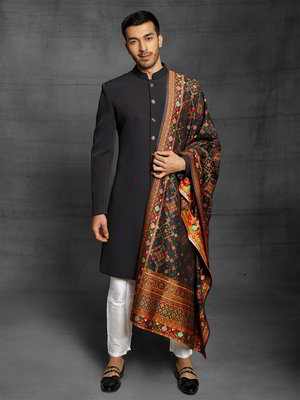 Чёрный индийский свадебный мужской костюм